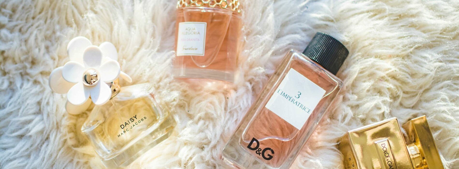 Perfumy damskie, które uwodzą mężczyzn – Top 10